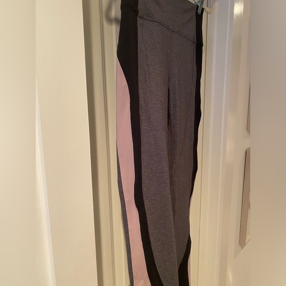 Lululemon Get Going Train Tight 28” NWT Sz 6 - Picture 5 of 6